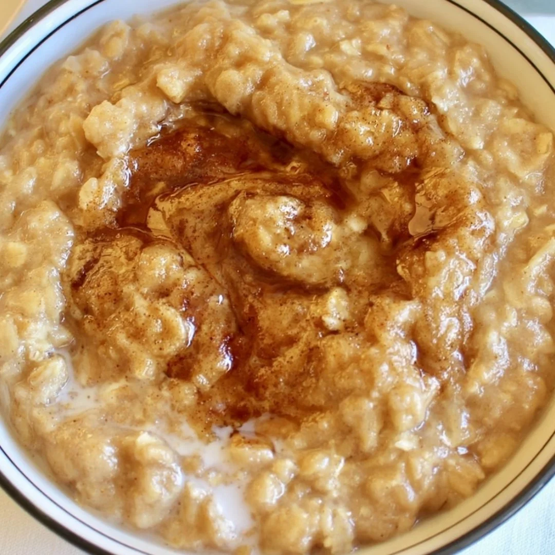 4 Ingredient Mounjaro Recipe – Step-by-step process showing lemon, ginger, and honey being mixed into a detox drink